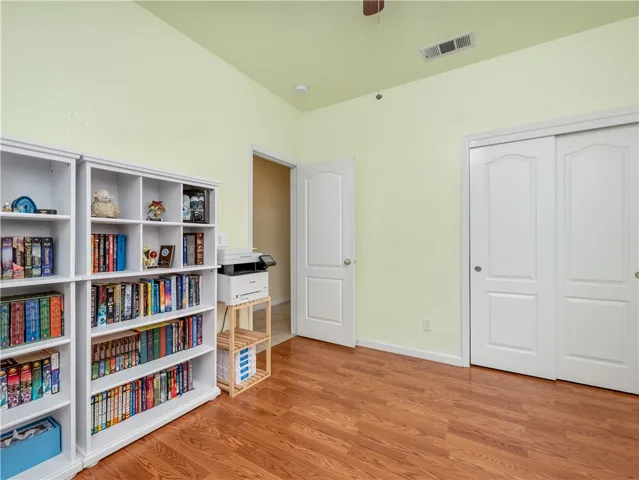 10581 N Meridian Avenue, Fresno, California 93730