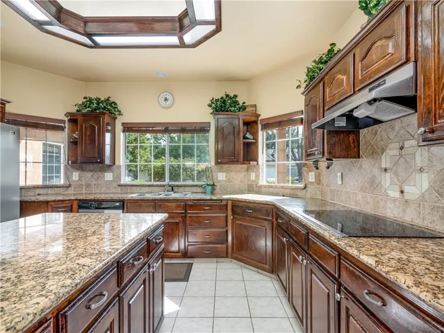 10581 N Meridian Avenue, Fresno, California 93730