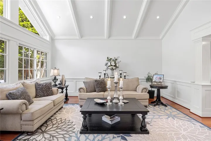 3911 E Rolling Green Lane, Orange, California 92867