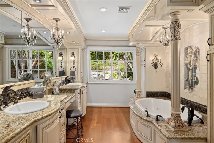 3911 E Rolling Green Lane, Orange, California 92867