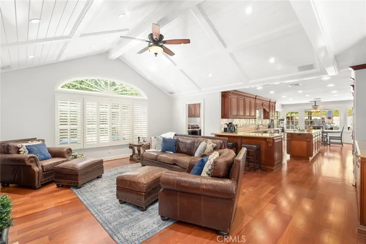 3911 E Rolling Green Lane, Orange, California 92867