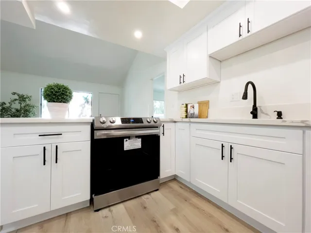 3000 Associated Road 64, Fullerton, California 92835