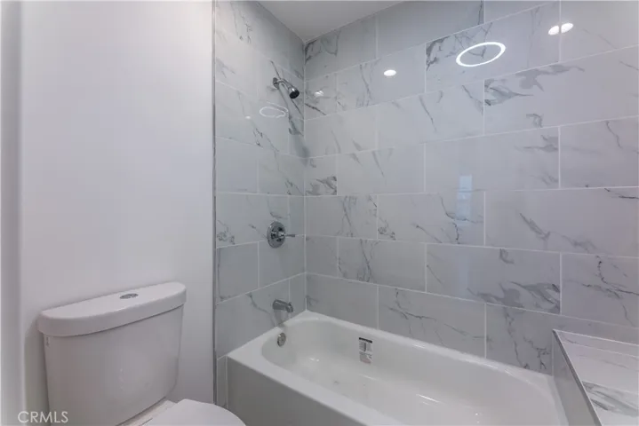 1817 E Pine Street, Compton, California 90221