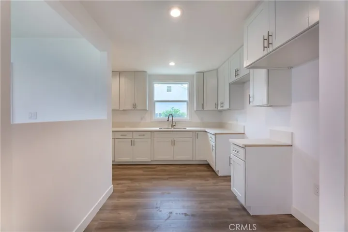 1817 E Pine Street, Compton, California 90221