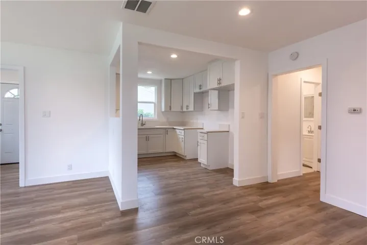 1817 E Pine Street, Compton, California 90221