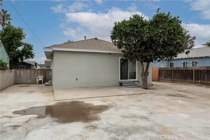 1817 E Pine Street, Compton, California 90221