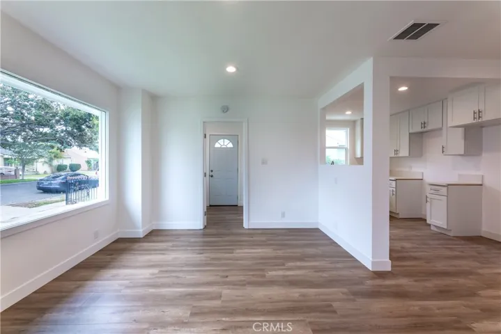 1817 E Pine Street, Compton, California 90221