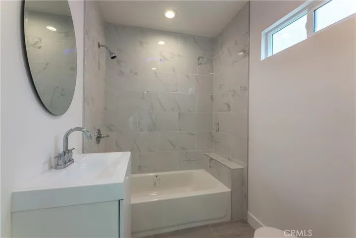 1817 E Pine Street, Compton, California 90221