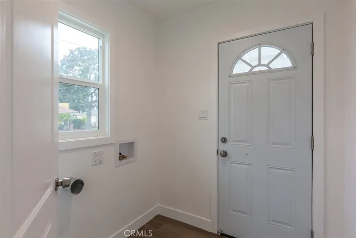1817 E Pine Street, Compton, California 90221