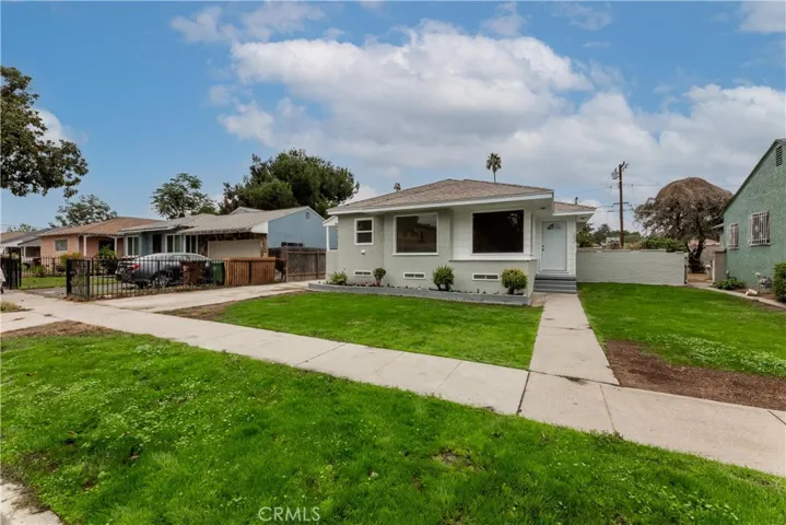 1817 E Pine Street, Compton, California 90221