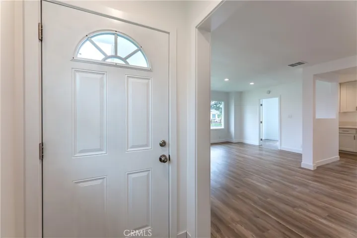 1817 E Pine Street, Compton, California 90221