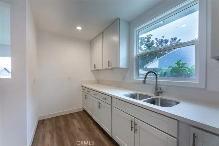 1817 E Pine Street, Compton, California 90221
