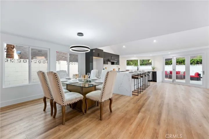 18817 Friar Street, Tarzana, California 91335