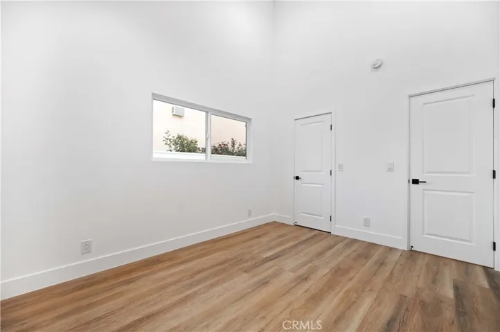 18817 Friar Street, Tarzana, California 91335