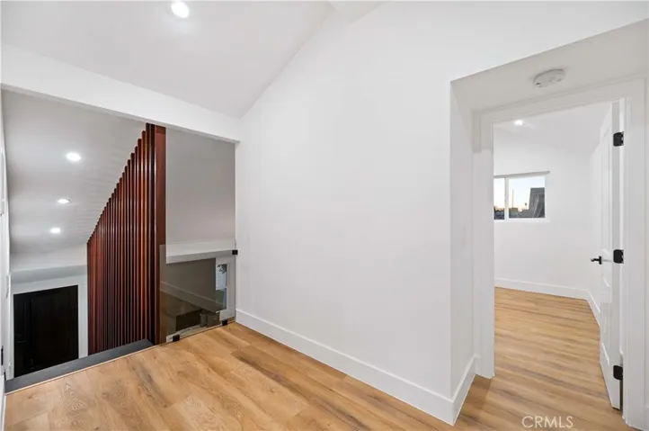 18817 Friar Street, Tarzana, California 91335