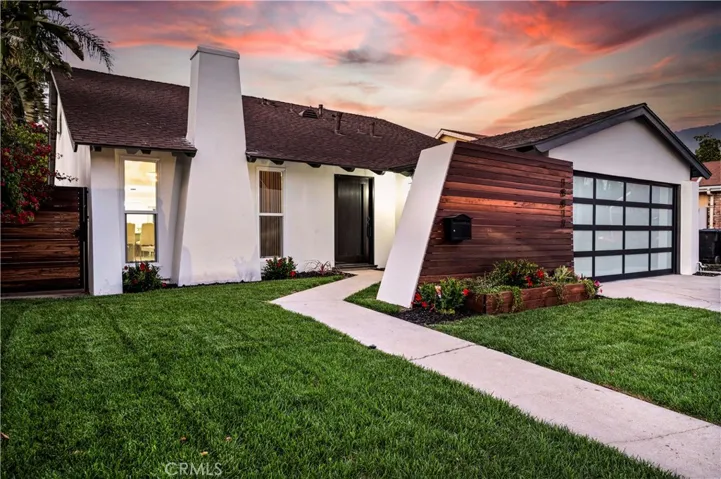 18817 Friar Street, Tarzana, California 91335