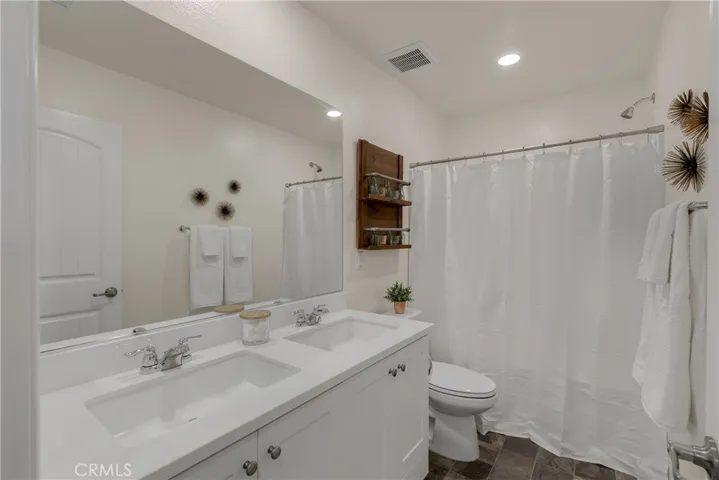 13953 Agua Clara Circle, Eastvale, California 92880