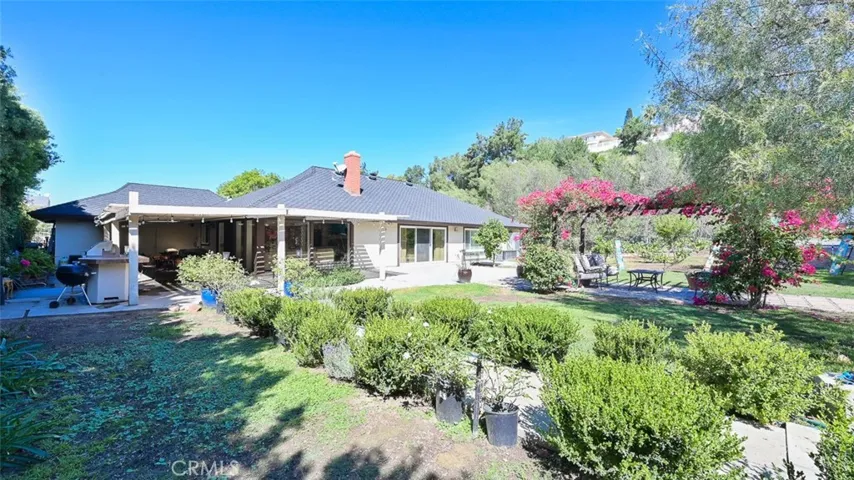 8204 Seranata Drive, Whittier, California 90603