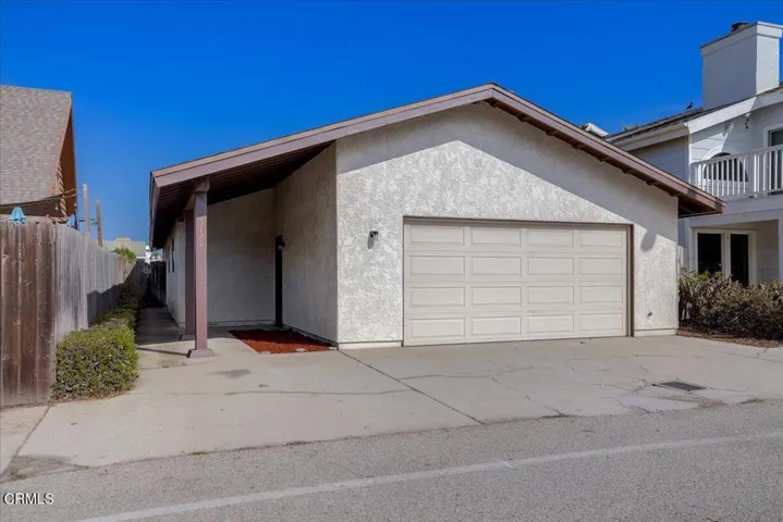 41-Breakwater Way-02
