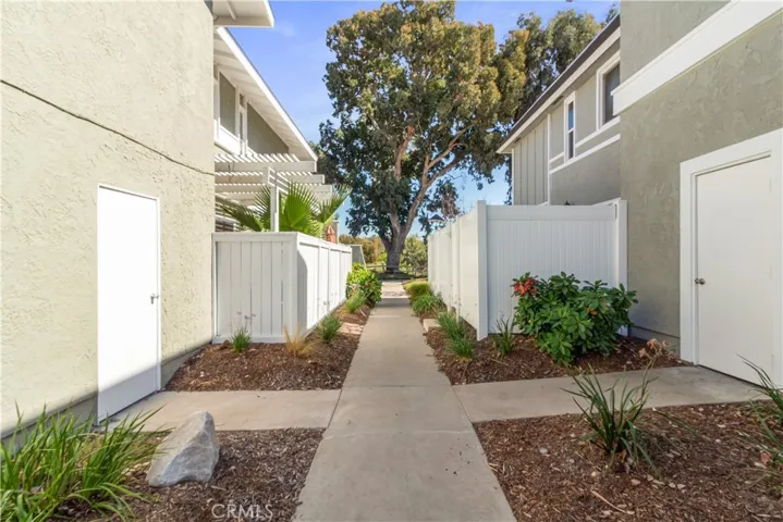 22864 Via Pimiento 2i, Mission Viejo, California 92691