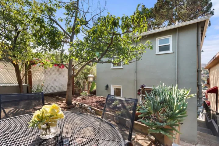 , Brisbane, California 94005