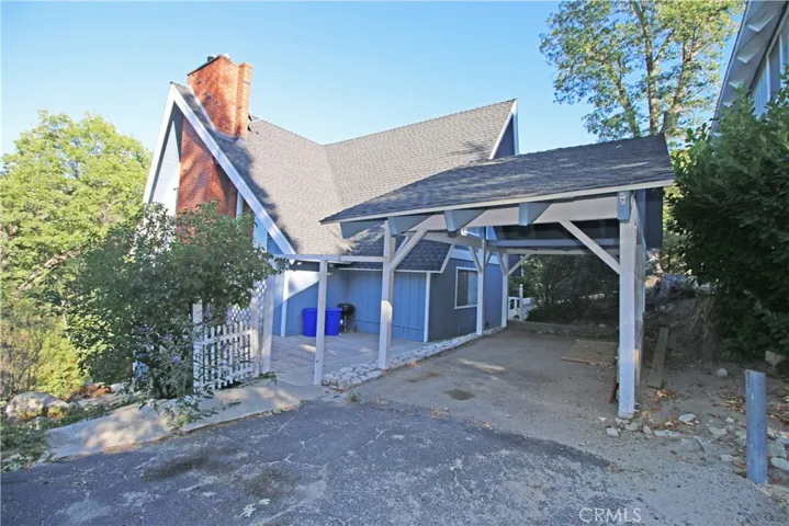 28315 N Bay Road 3, Lake Arrowhead, California 92352
