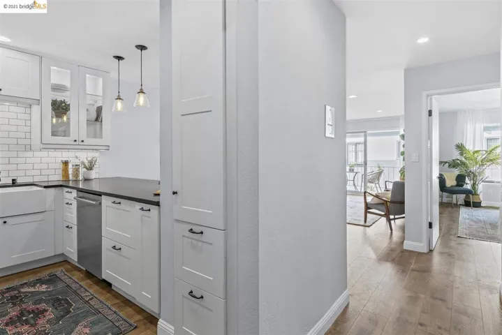 424 Staten Ave 203, Oakland, California 94610