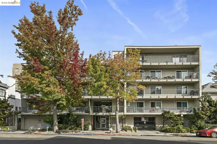 424 Staten Ave 203, Oakland, California 94610