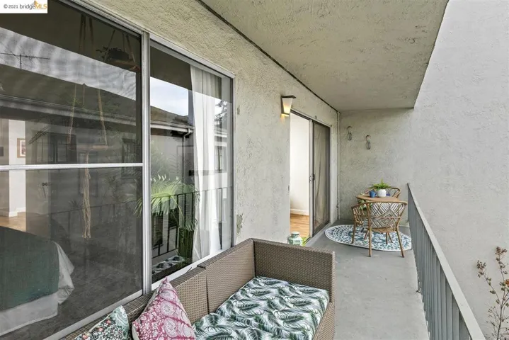 424 Staten Ave 203, Oakland, California 94610