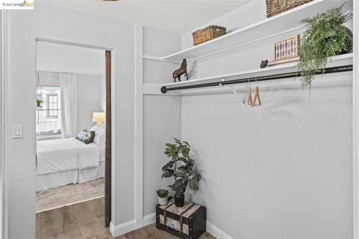 424 Staten Ave 203, Oakland, California 94610
