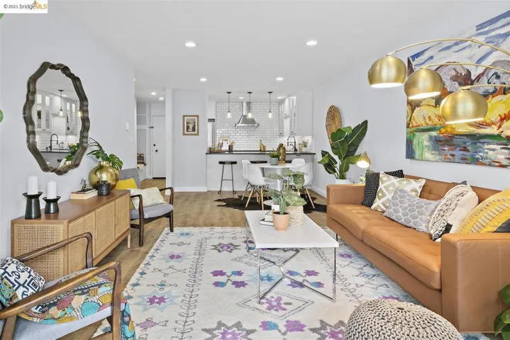 424 Staten Ave 203, Oakland, California 94610