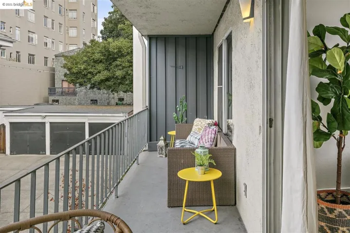 424 Staten Ave 203, Oakland, California 94610