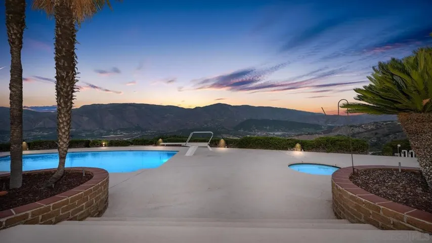 32433 Cole Grade Rd, Valley Center, California 92082