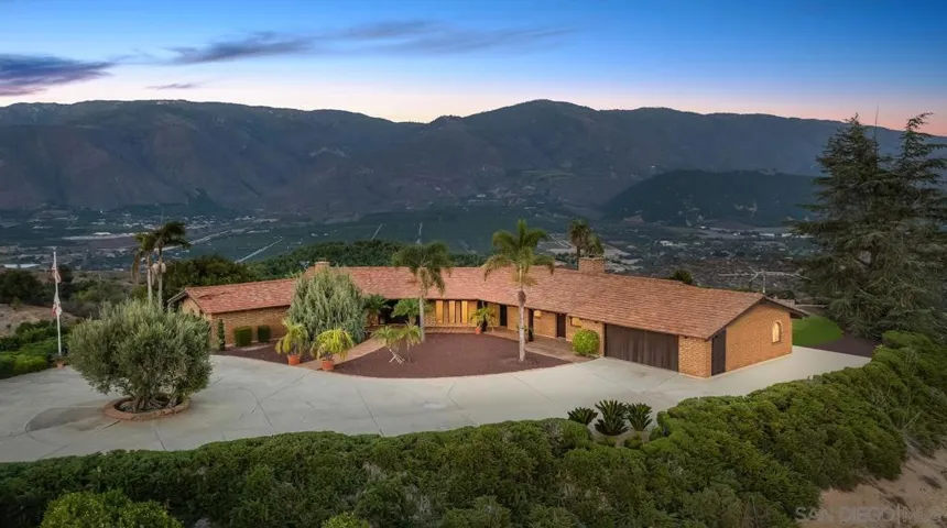 32433 Cole Grade Rd, Valley Center, California 92082