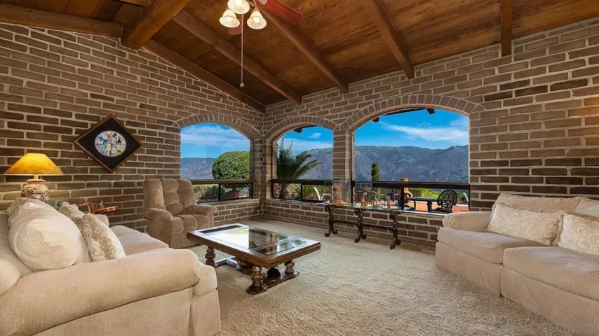 32433 Cole Grade Rd, Valley Center, California 92082