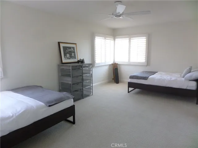 Extra large bedroom