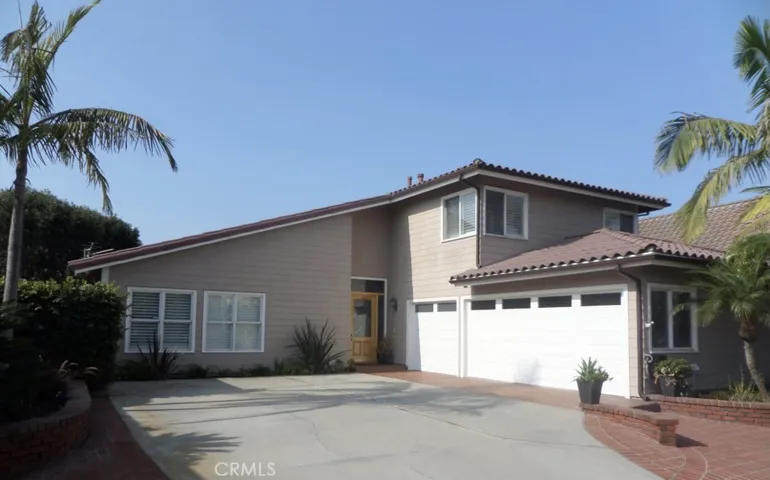3502 Sagamore Drive, Huntington Beach, California 92649