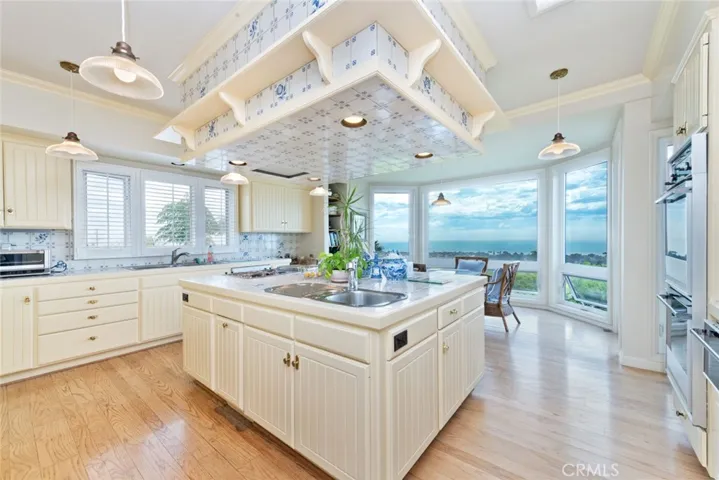 139 Avenida Cota, San Clemente, California 92672