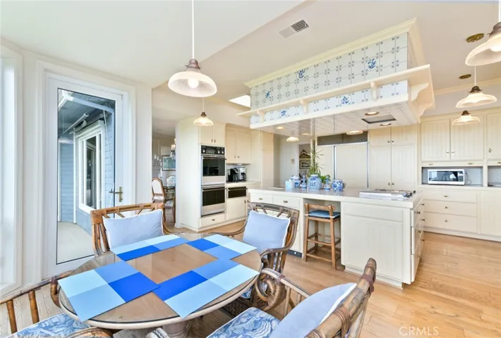 139 Avenida Cota, San Clemente, California 92672