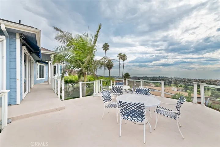 139 Avenida Cota, San Clemente, California 92672