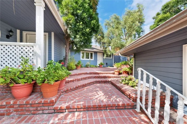 139 Avenida Cota, San Clemente, California 92672