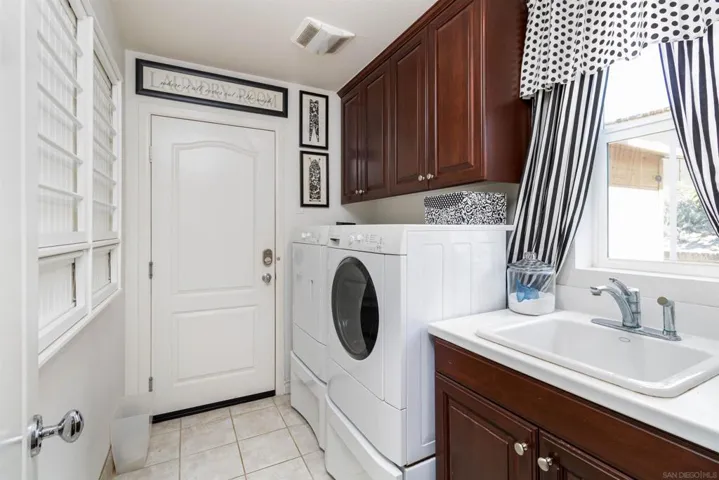 2278 Aventurine Pl, Carlsbad, California 92009