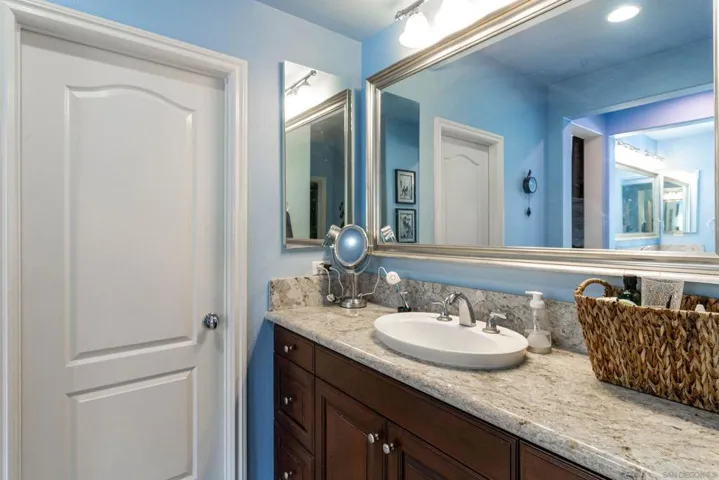 2278 Aventurine Pl, Carlsbad, California 92009