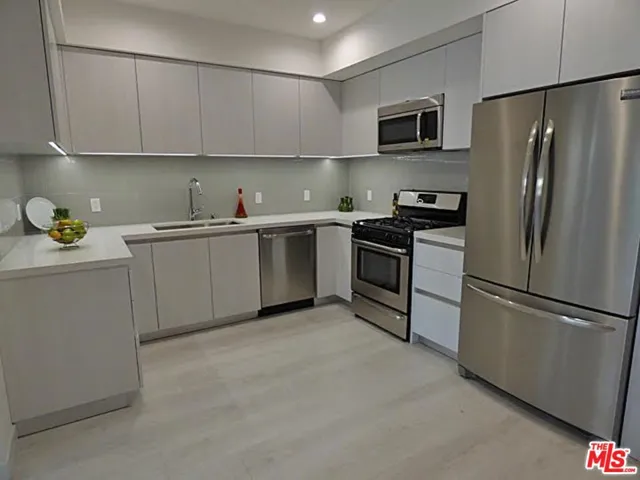 1526 Armacost Avenue 505, Los Angeles, California 90025