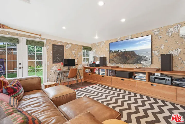 1021 Cedar Street, Santa Monica, California 90405