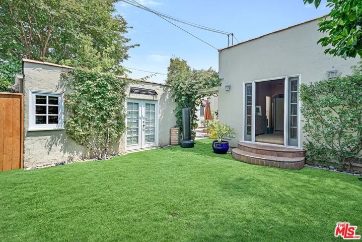 1021 Cedar Street, Santa Monica, California 90405