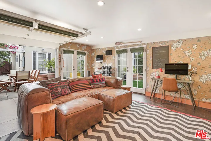 1021 Cedar Street, Santa Monica, California 90405