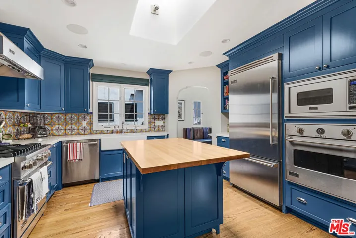 1021 Cedar Street, Santa Monica, California 90405