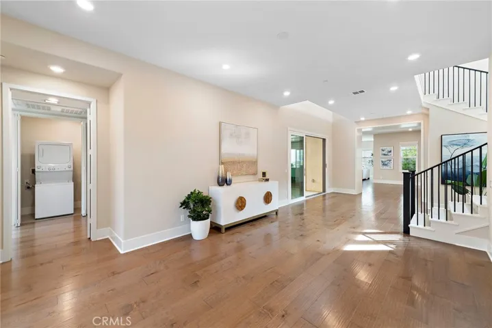 59 Cetus, Irvine, California 92618