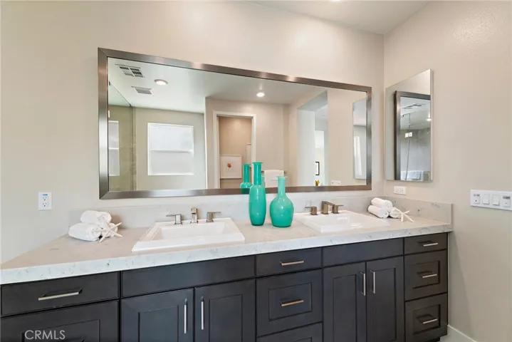 59 Cetus, Irvine, California 92618